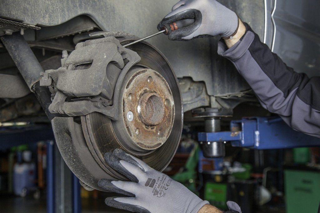 Common Problems with Brakes Tucson AZ